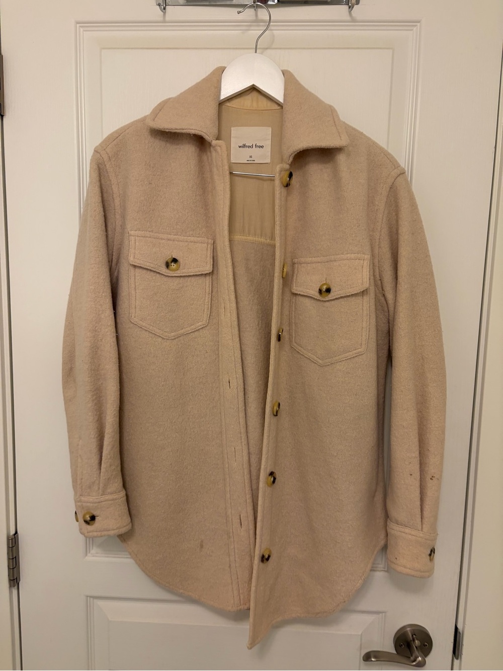 Wilfred Free Beige Button-Up Shacket
